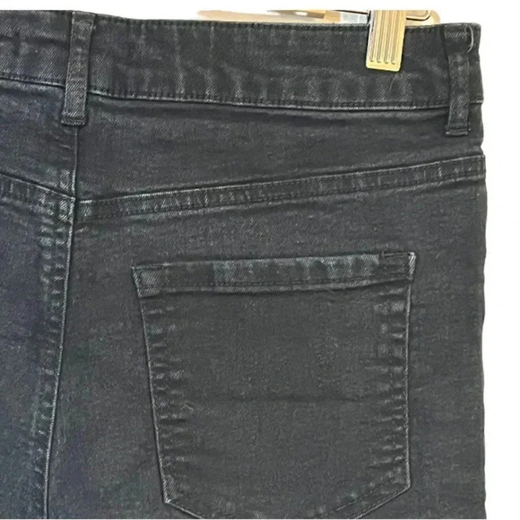 Forever 21 black denim shorts size 29 EUC - Picture 10 of 11
